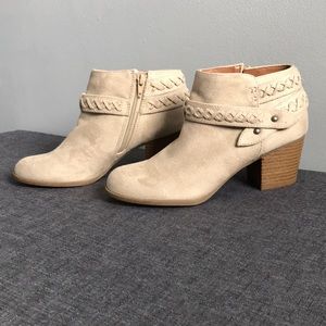 ⭐️ Final sale! NWT Indigo Rd Booties sz 7